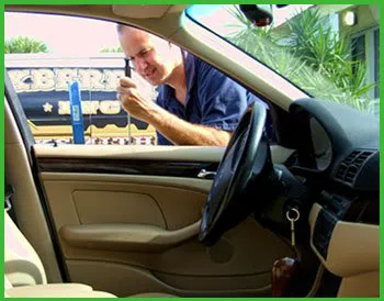 Atlantic Locksmith Store Miami, FL 305-894-5975 - 2-Lockout-service