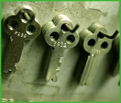 Atlantic Locksmith Store Miami, FL 305-894-5975 - 3-Locksmith-key-service